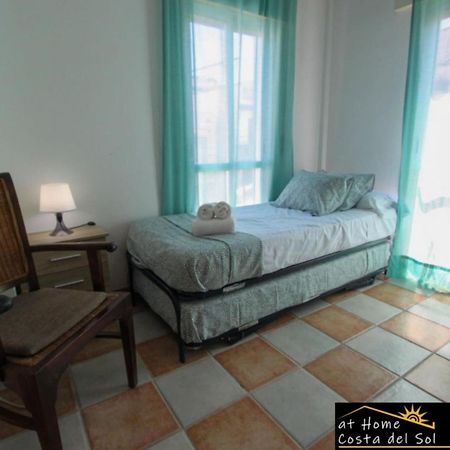 Apartamento En El Centro De Nerja By At Home Costa Del Sol Екстериор снимка